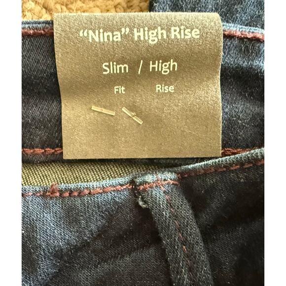 NWT Tractr Nina Skinny Jean Size‎ 6 Indigo Blue Distressed Modern Look - Picture 4 of 11